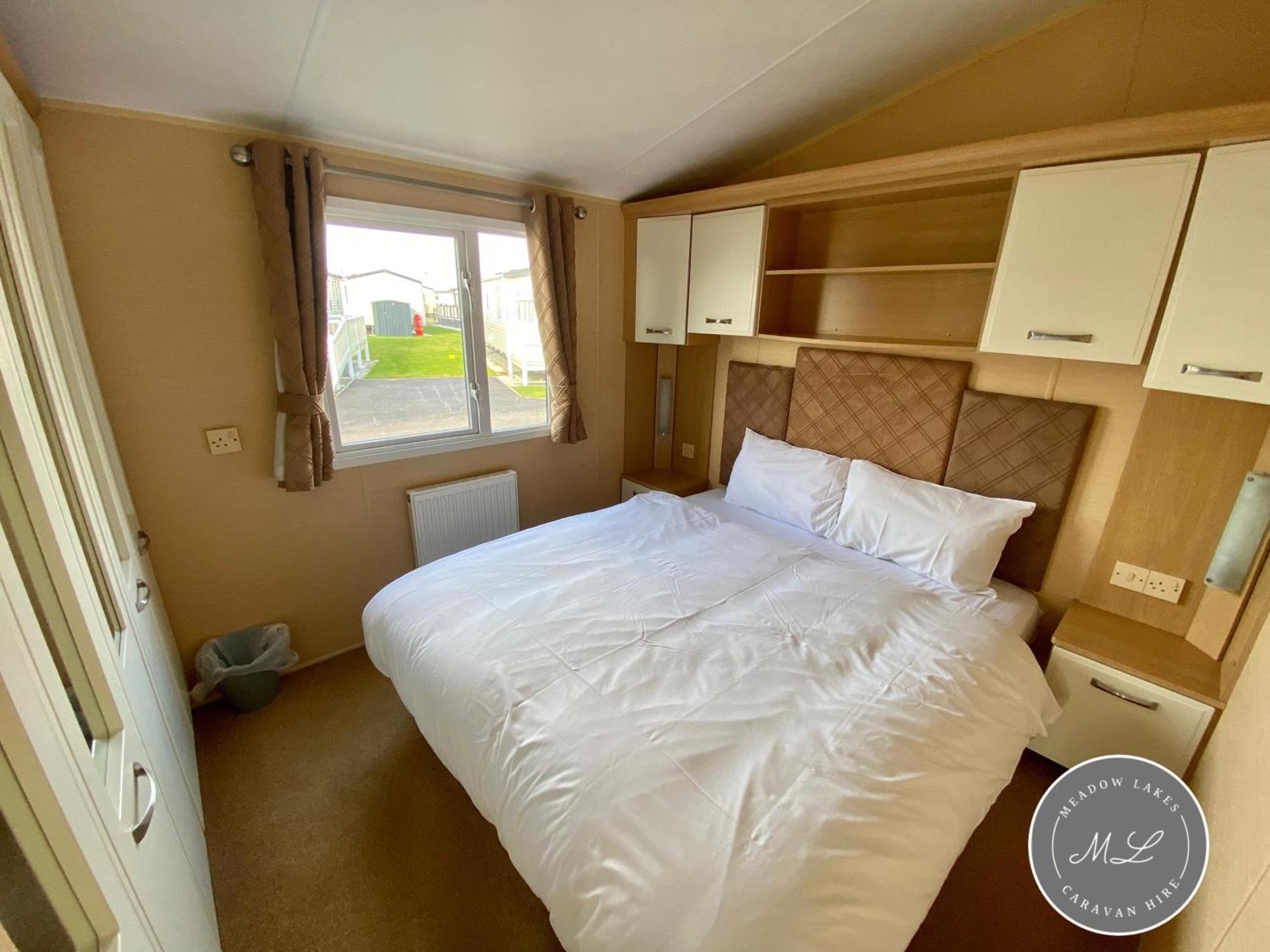 Palm Grove 132 - Pet Friendly, Wifi, Central Heating, Close To Shops And Beach - Meadow Lakes Caravan & Lodge Hire Чапъл Сейнт Лионардс Екстериор снимка