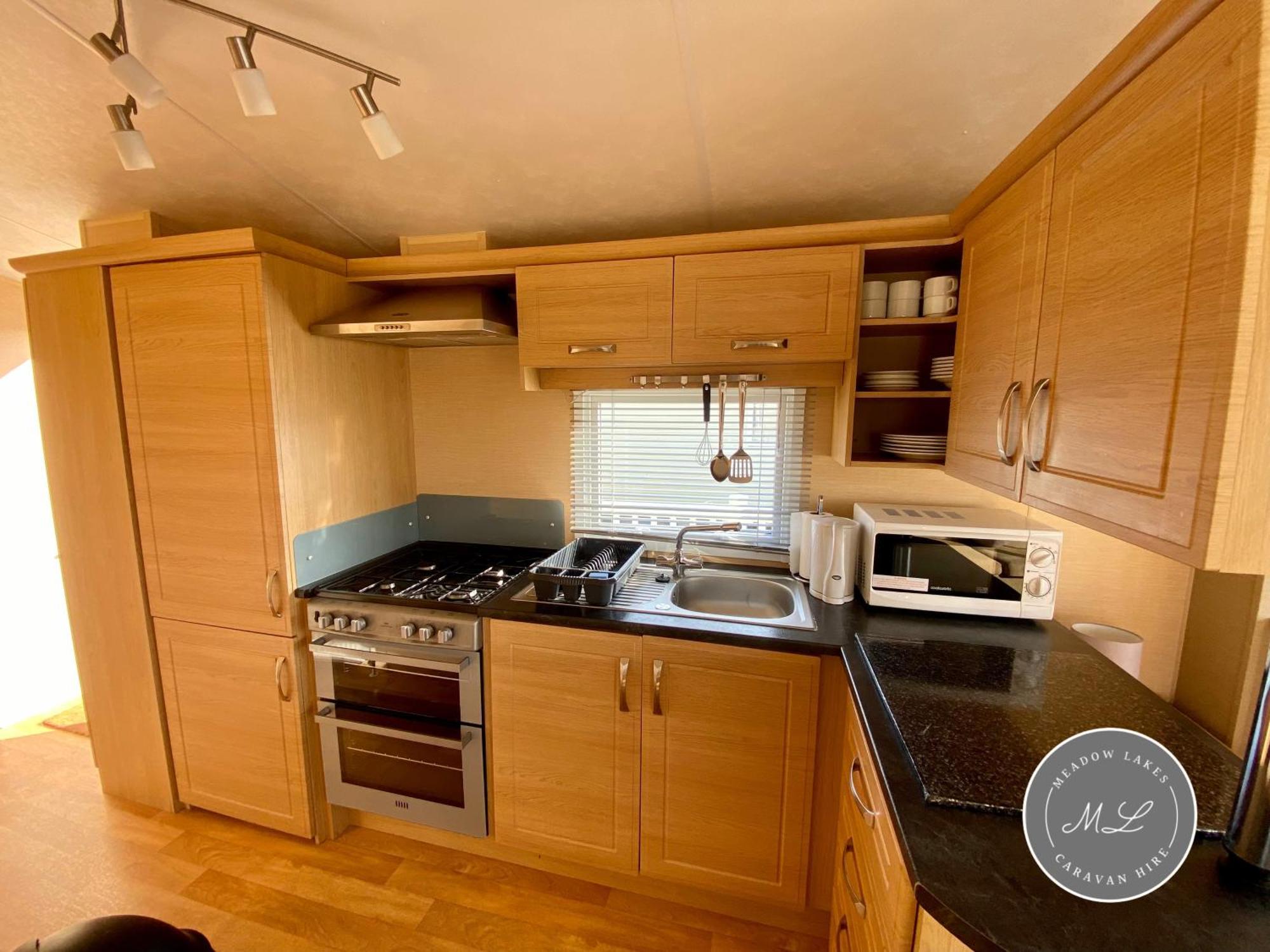 Palm Grove 132 - Pet Friendly, Wifi, Central Heating, Close To Shops And Beach - Meadow Lakes Caravan & Lodge Hire Чапъл Сейнт Лионардс Екстериор снимка